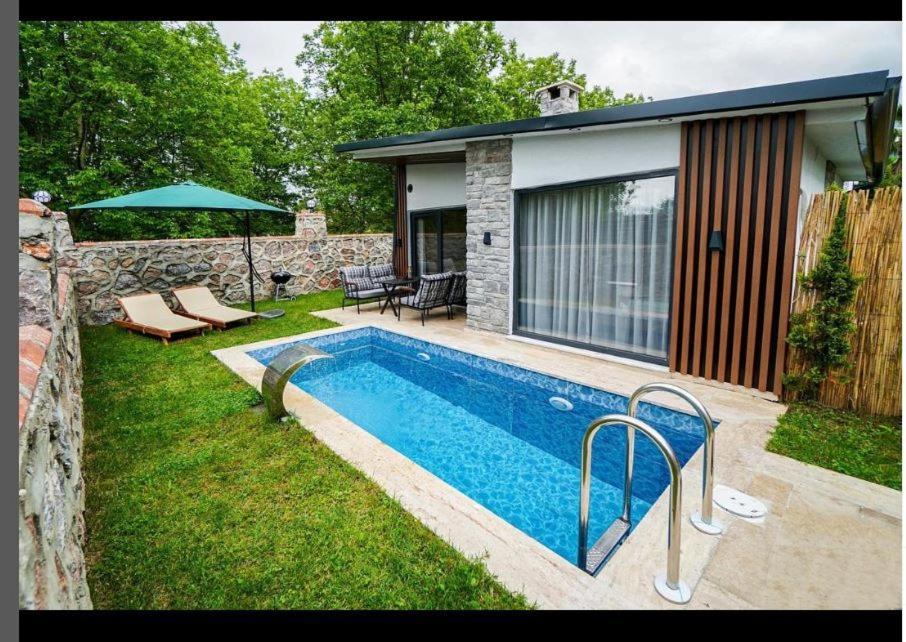 Vital Home Sapanca Isitmali Havuzlu Villa&Bungalov Luaran gambar