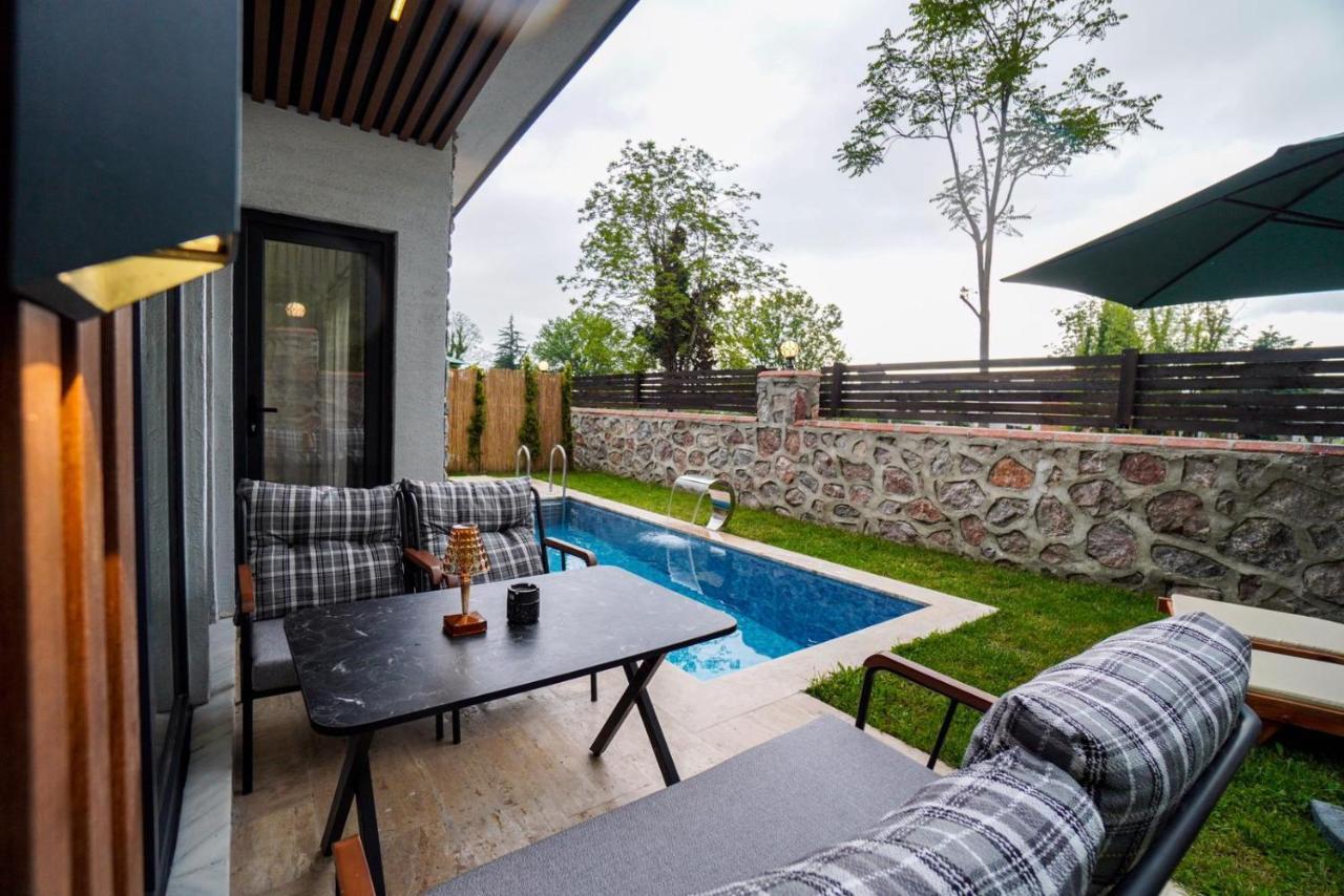 Vital Home Sapanca Isitmali Havuzlu Villa&Bungalov Luaran gambar
