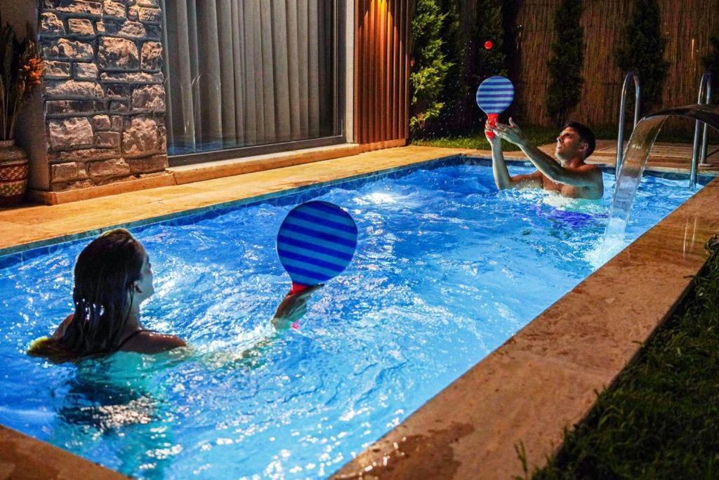 Vital Home Sapanca Isitmali Havuzlu Villa&Bungalov Luaran gambar