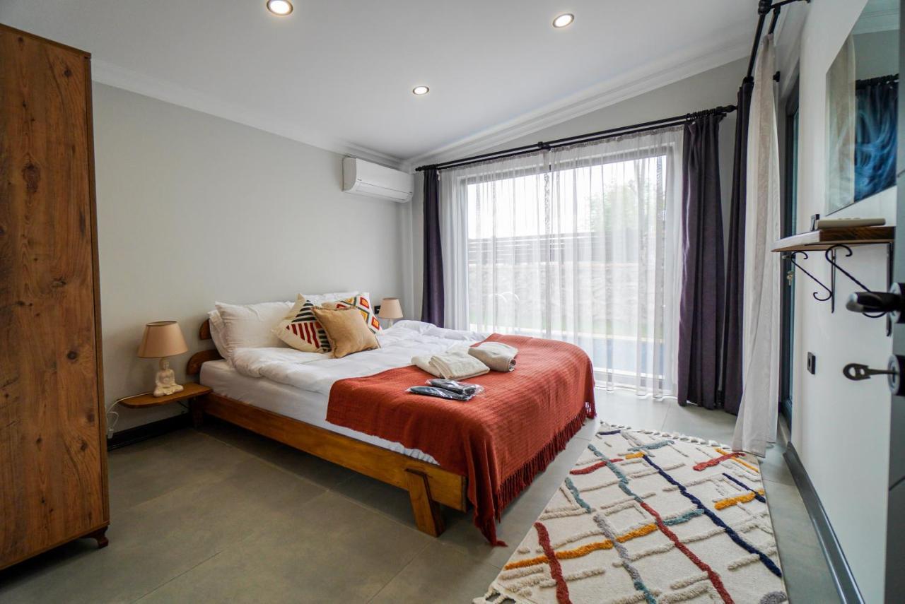 Vital Home Sapanca Isitmali Havuzlu Villa&Bungalov Luaran gambar