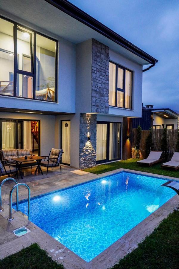 Vital Home Sapanca Isitmali Havuzlu Villa&Bungalov Luaran gambar